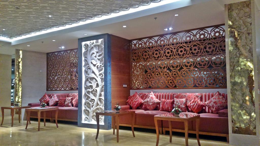 Hotel Sens And 4*